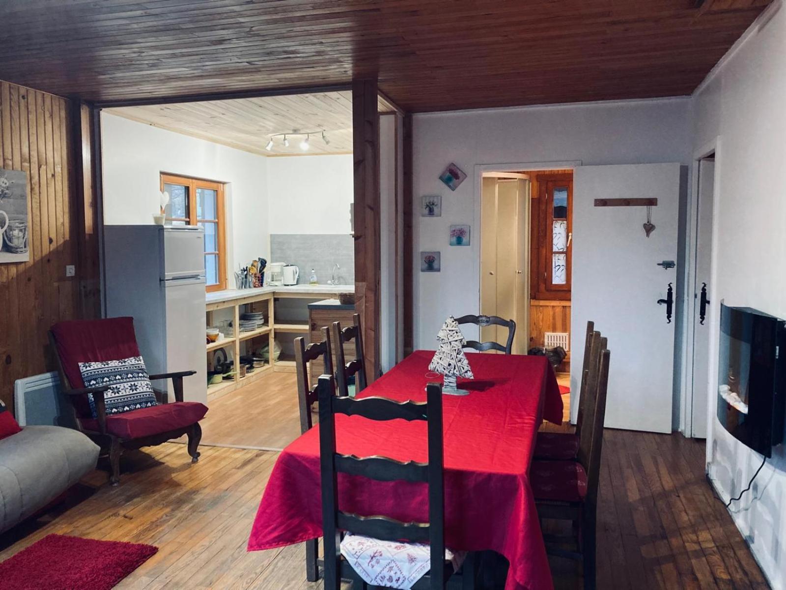 Camping, Hotel De Plein Air Les Cariamas Chateauroux-les-Alpes ภายนอก รูปภาพ