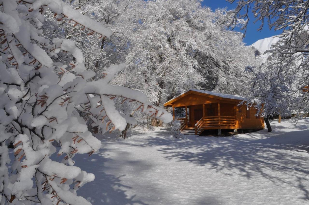 Camping, Hotel De Plein Air Les Cariamas Chateauroux-les-Alpes ภายนอก รูปภาพ